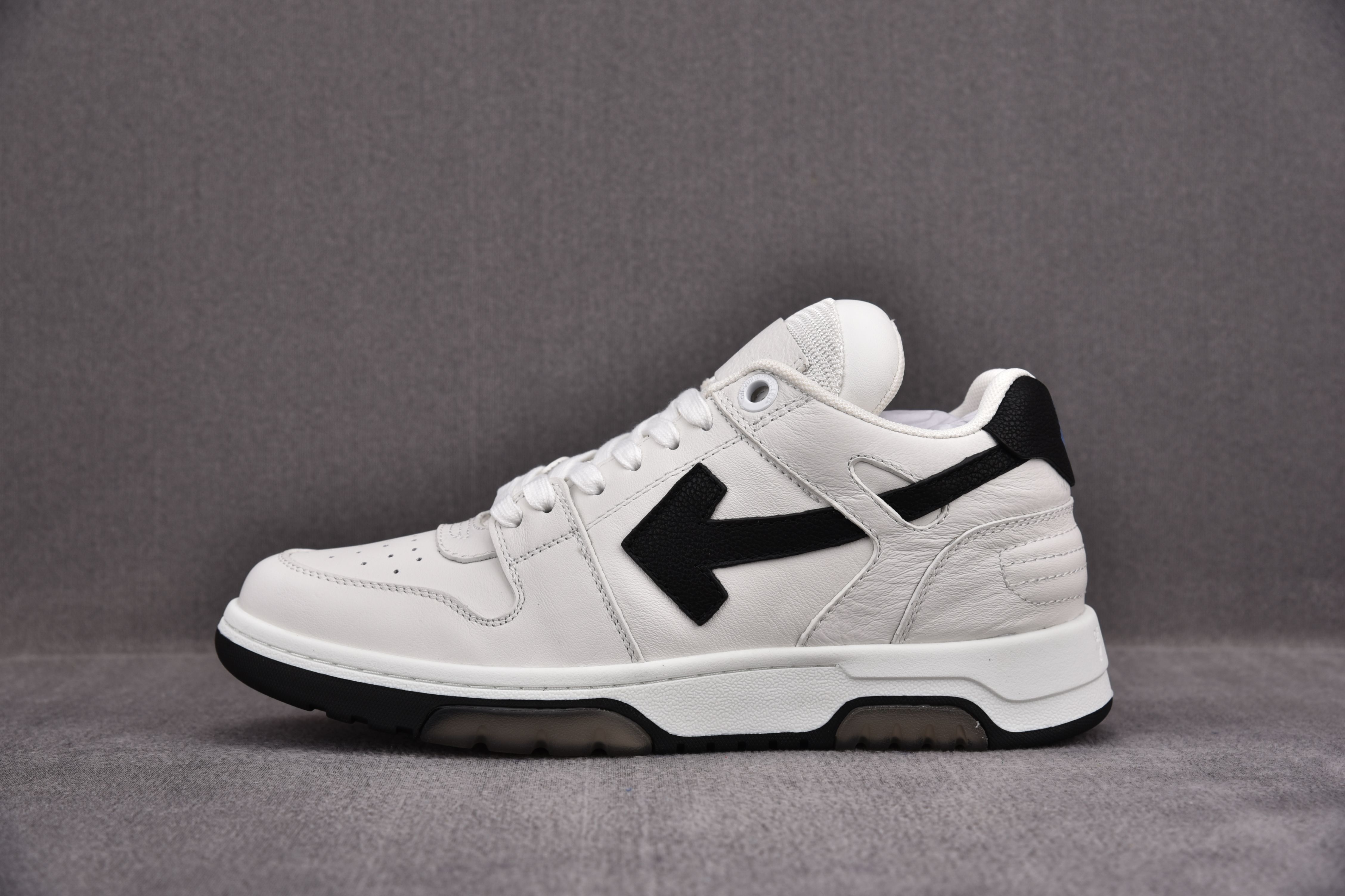 [순원] 오프 화이트 OFF-WHITE GYM  화이트 블랙*OF-1026