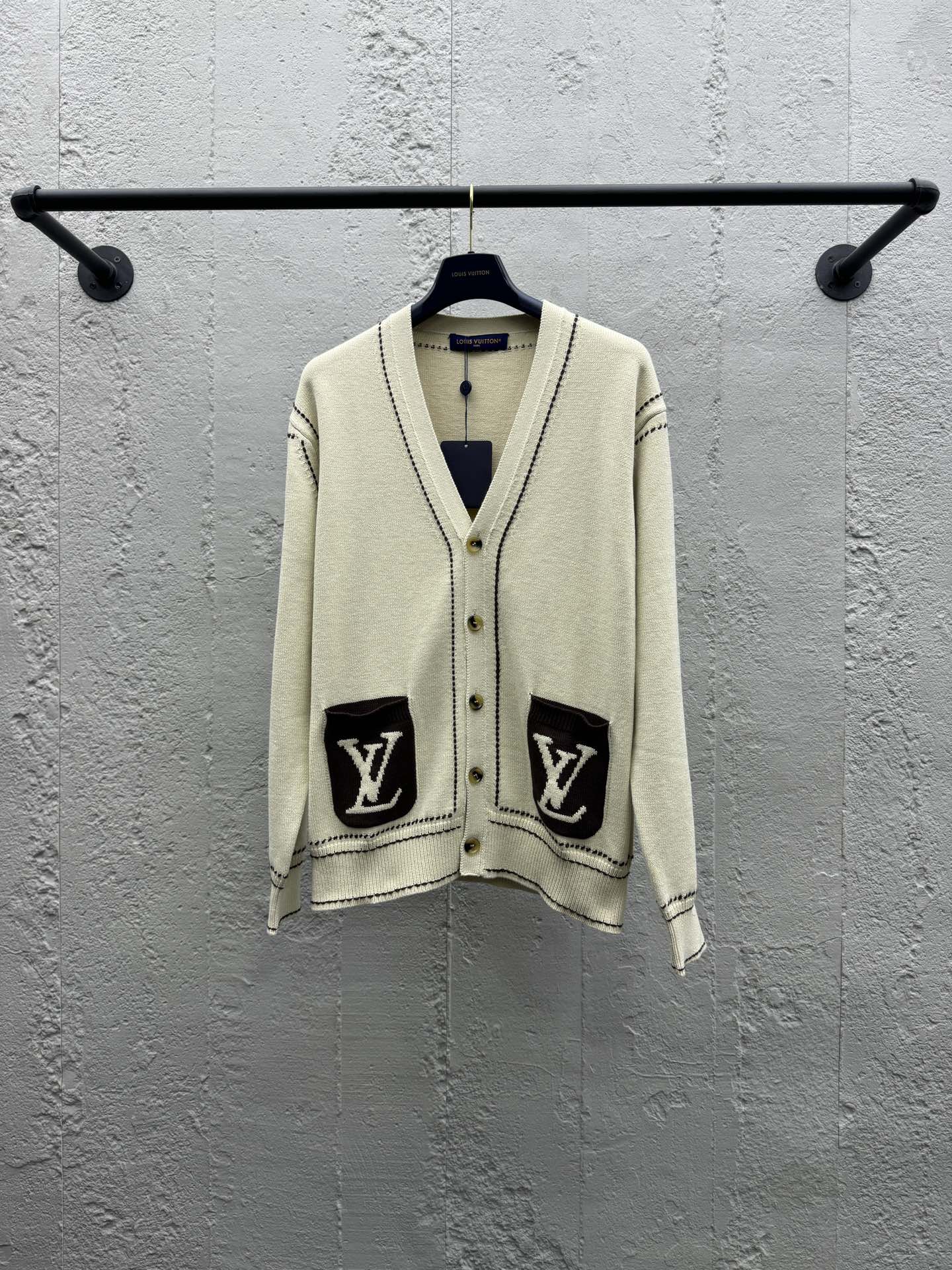 루이비통 LOUIS VUITTON 포켓X니트 가디건   XC-789004